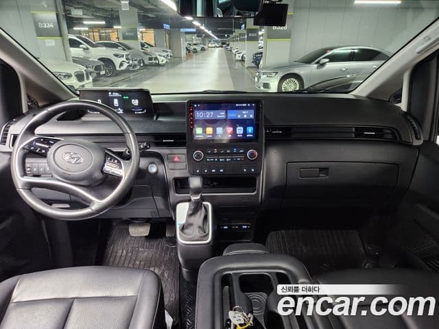 Hyundai Staria 2022 — Фото 5/20