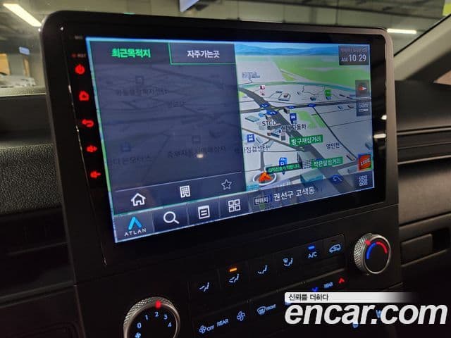 Hyundai Staria 2022 — Фото 9/20