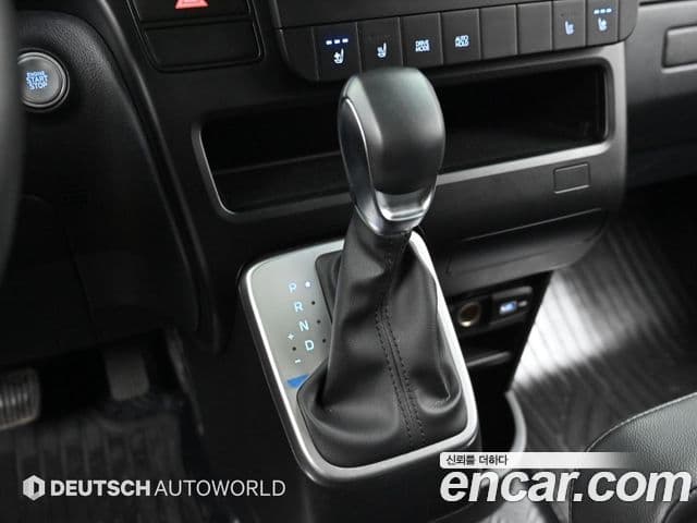 Hyundai Staria 2022 — Фото 12/20