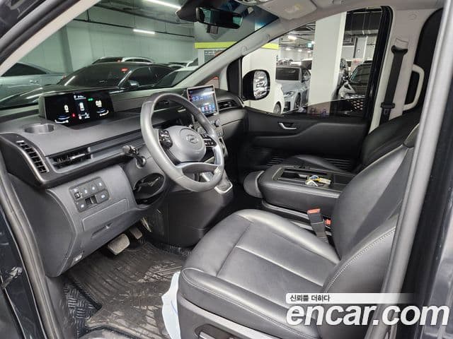 Hyundai Staria 2022 — Фото 16/20