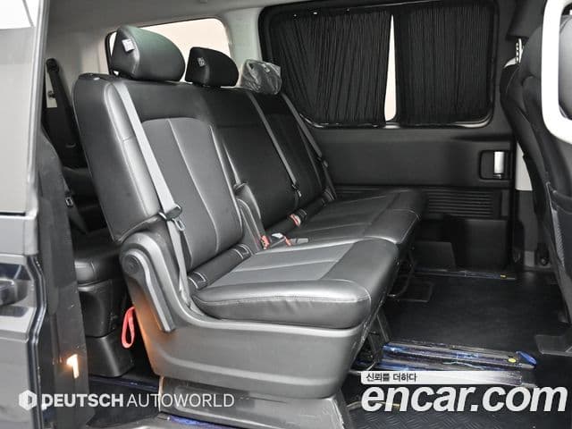 Hyundai Staria 2022 — Фото 17/20