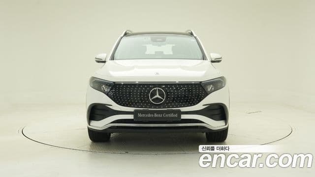 Mercedes-Benz EQB 2025 — Photo 17/17