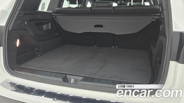 Mercedes-Benz EQB 2025 — Photo 8/17
