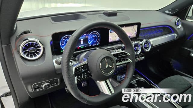 Mercedes-Benz EQB 2025 — Photo 5/17