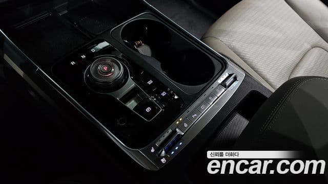 Kia Carnival 2024 — Şəkil 9/20