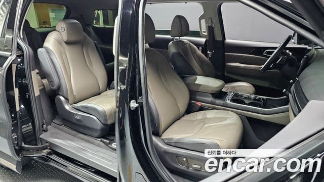Kia Carnival 2024 — Şəkil 11/20