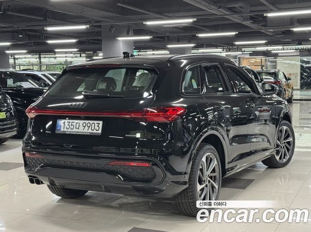 Audi Q5 2025 — ფოტო 2/14