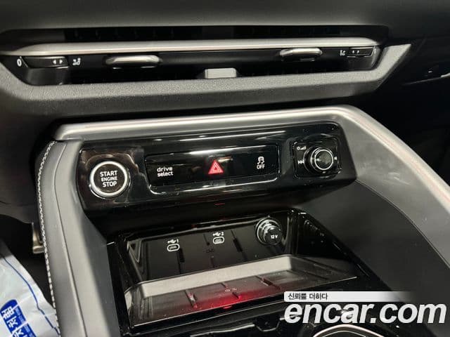 Audi Q5 2025 — ფოტო 12/14