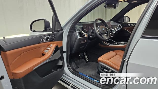 BMW X7 2024 — ფოტო 10/20