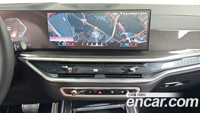 BMW X7 2024 — ფოტო 14/20