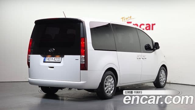 Hyundai Staria 2022 — Photo 4/31