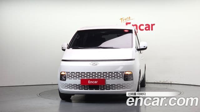 Hyundai Staria 2022 — Photo 2/31
