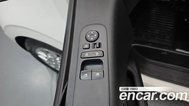 Hyundai Staria 2022 — Photo 12/31