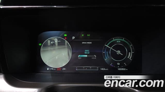 Kia Sorento 2020 — ფოტო 8/20