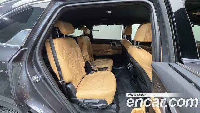 Kia Sorento 2020 — ფოტო 19/20