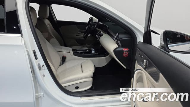 Mercedes-Benz A-Class 2024 — Фото 11/20
