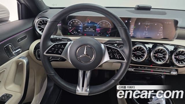 Mercedes-Benz A-Class 2024 — Фото 13/20