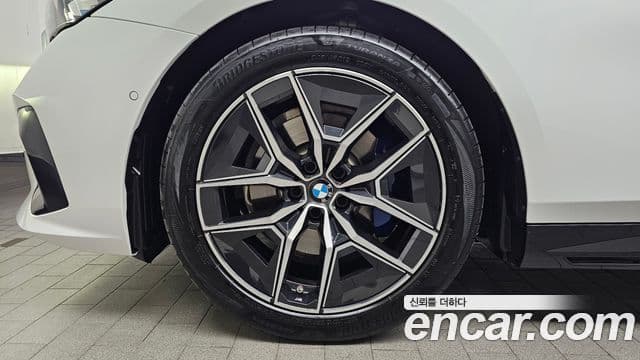 BMW 5 Series 2024 — Şəkil 5/20