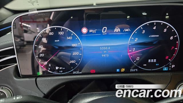 Mercedes-Benz E-Class 2025 — ფოტო 16/20