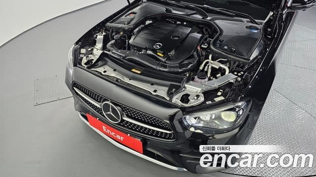 Mercedes-Benz E-Class 2022 — Фото 5/20
