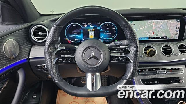 Mercedes-Benz E-Class 2022 — Фото 14/20