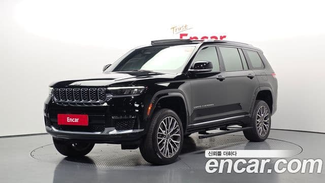 Jeep Grand Cherokee 2022 — Фото 1/20