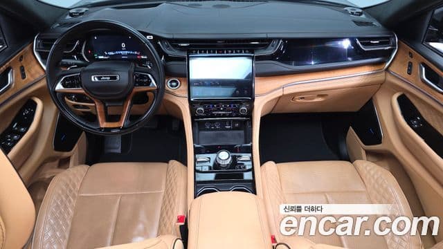 Jeep Grand Cherokee 2022 — Фото 7/20