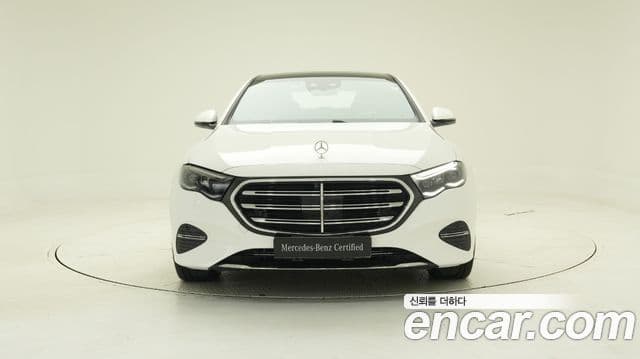 Mercedes-Benz E-Class 2025 — ფოტო 2/17