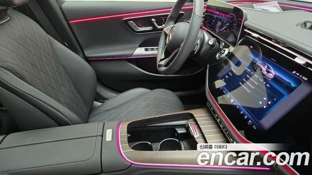 Mercedes-Benz E-Class 2025 — ფოტო 7/17