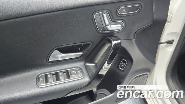 Mercedes-Benz A-Class 2020 — Фото 13/20