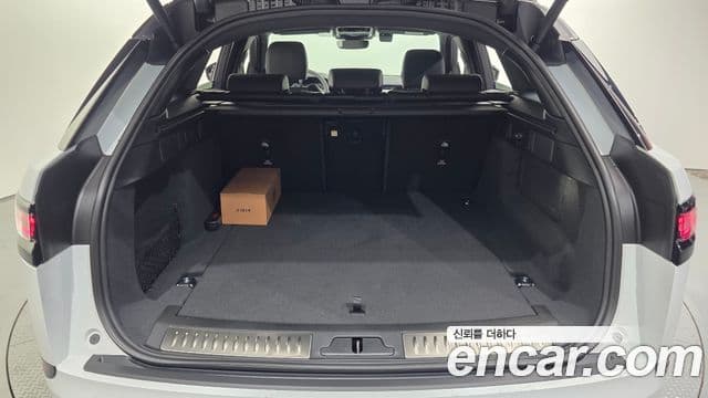 Land Rover Range Rover Velar 2026 — Şəkil 10/20