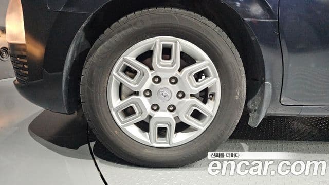Hyundai Staria 2022 — ფოტო 4/20