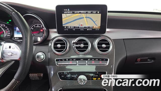 Mercedes-Benz C-Class 2018 — ფოტო 14/20