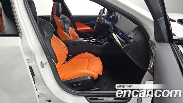 BMW M5 2025 — Photo 14/36