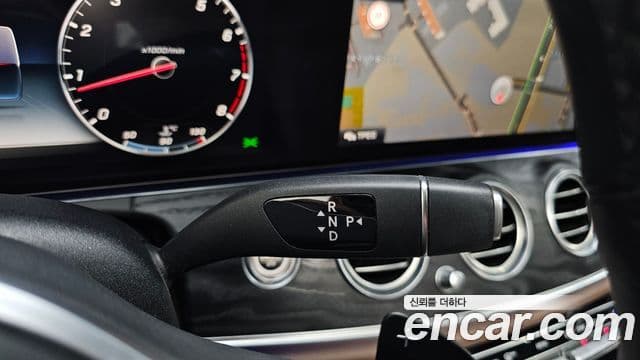 Mercedes-Benz E-Class 2018 — ფოტო 9/20