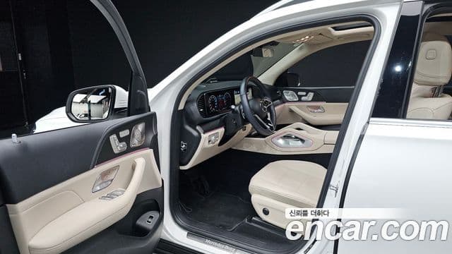 Mercedes-Benz GLE-Class 2024 — Şəkil 10/20