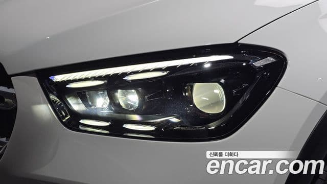 Mercedes-Benz GLE-Class 2024 — Photo 21/35