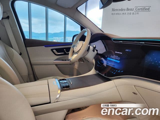 Mercedes-Benz EQE SUV 2025 — Photo 20/20
