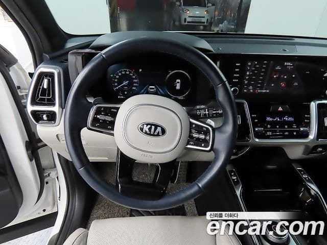 Kia Sorento 2021 — Фото 9/20