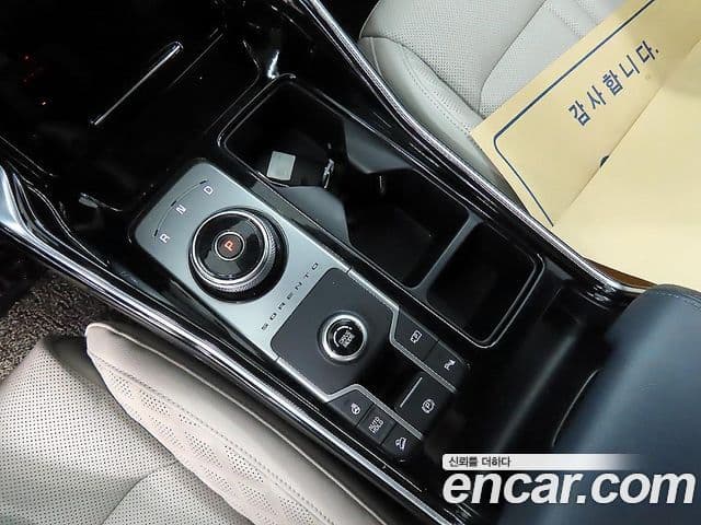 Kia Sorento 2021 — Фото 10/20