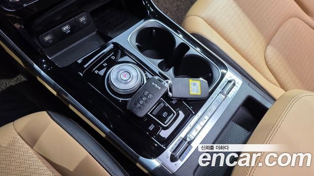 Kia Carnival 2023 — Фото 7/20