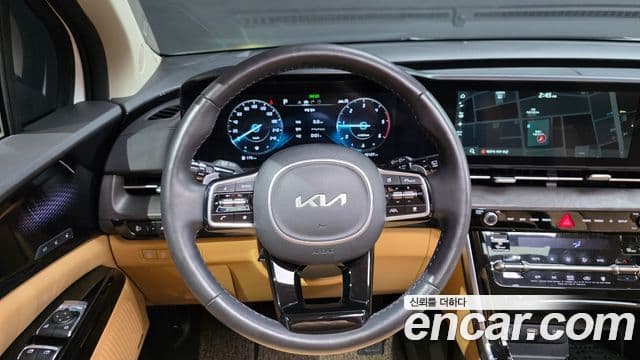 Kia Carnival 2023 — Фото 13/20
