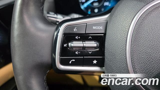 Kia Carnival 2023 — Фото 14/20