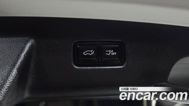 Kia Carnival 2023 — Фото 19/20