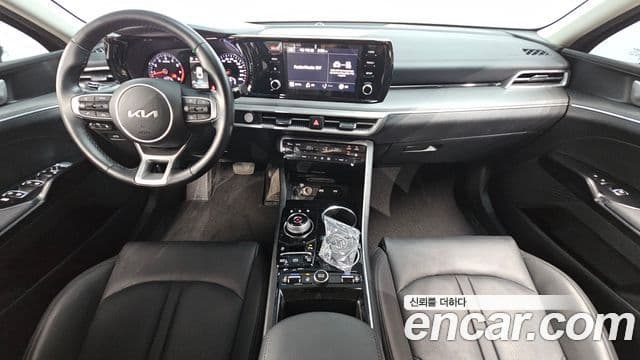 Kia K5 2023 — ფოტო 7/20