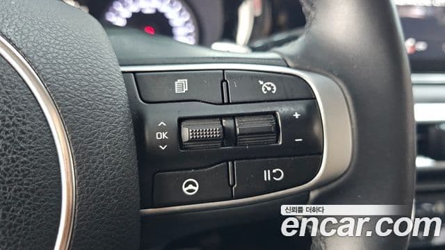 Kia K5 2023 — ფოტო 14/20