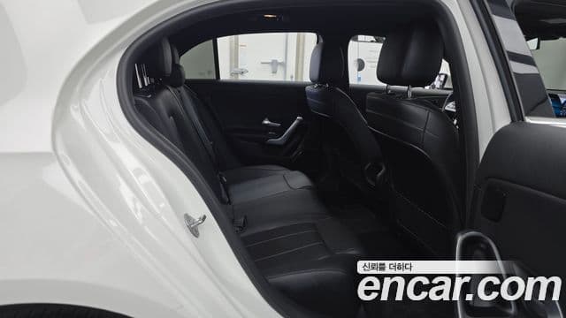 Mercedes-Benz A-Class 2021 — ფოტო 11/20