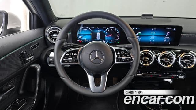Mercedes-Benz A-Class 2021 — ფოტო 13/20