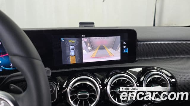 Mercedes-Benz A-Class 2021 — ფოტო 14/20
