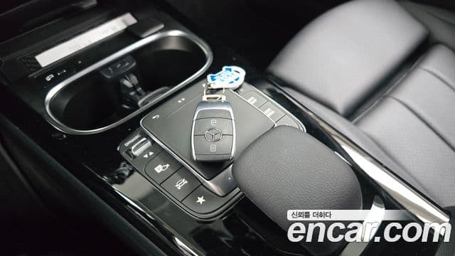 Mercedes-Benz A-Class 2021 — ფოტო 15/20